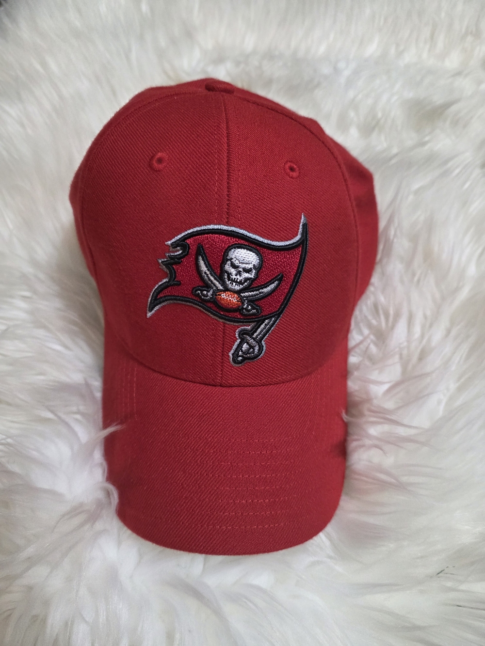 Tampa Bay Buccaneers Red Baseball Cap with Skull & Swords Logo
